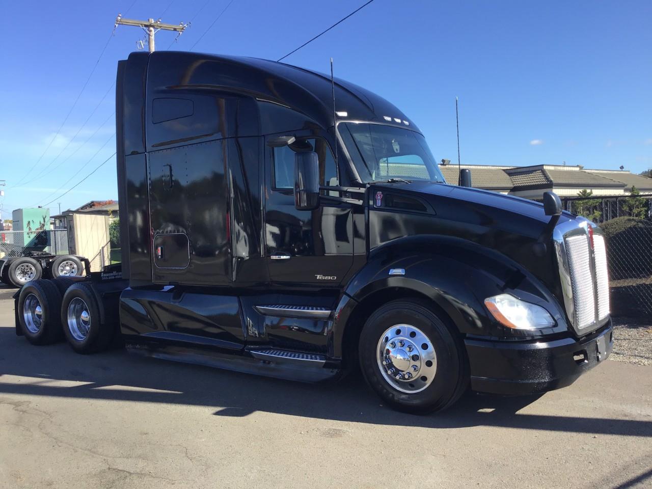2021 Kenworth T680 in Pacific, WA