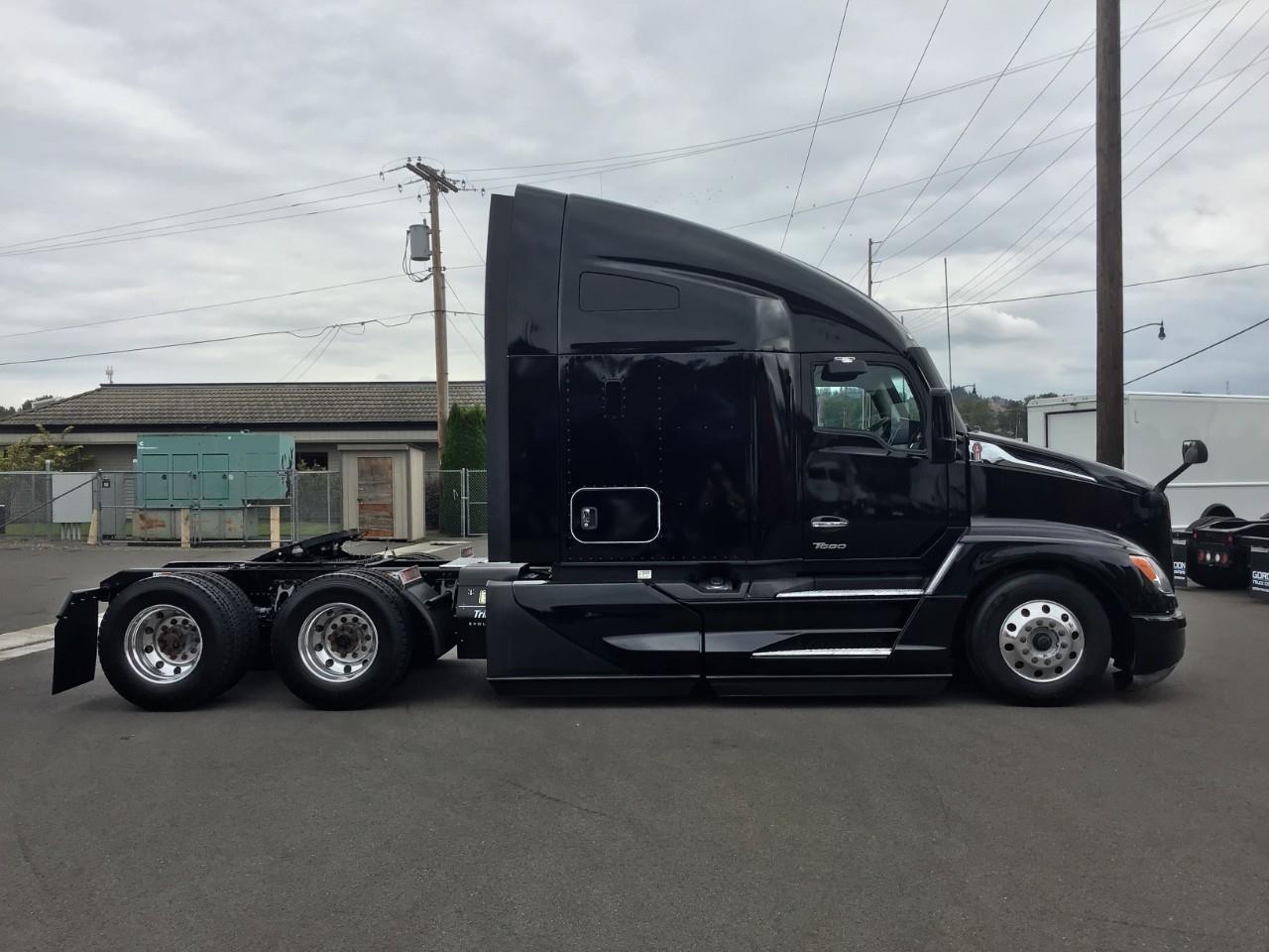2023 Kenworth T680 in Pacific, WA — photo 3