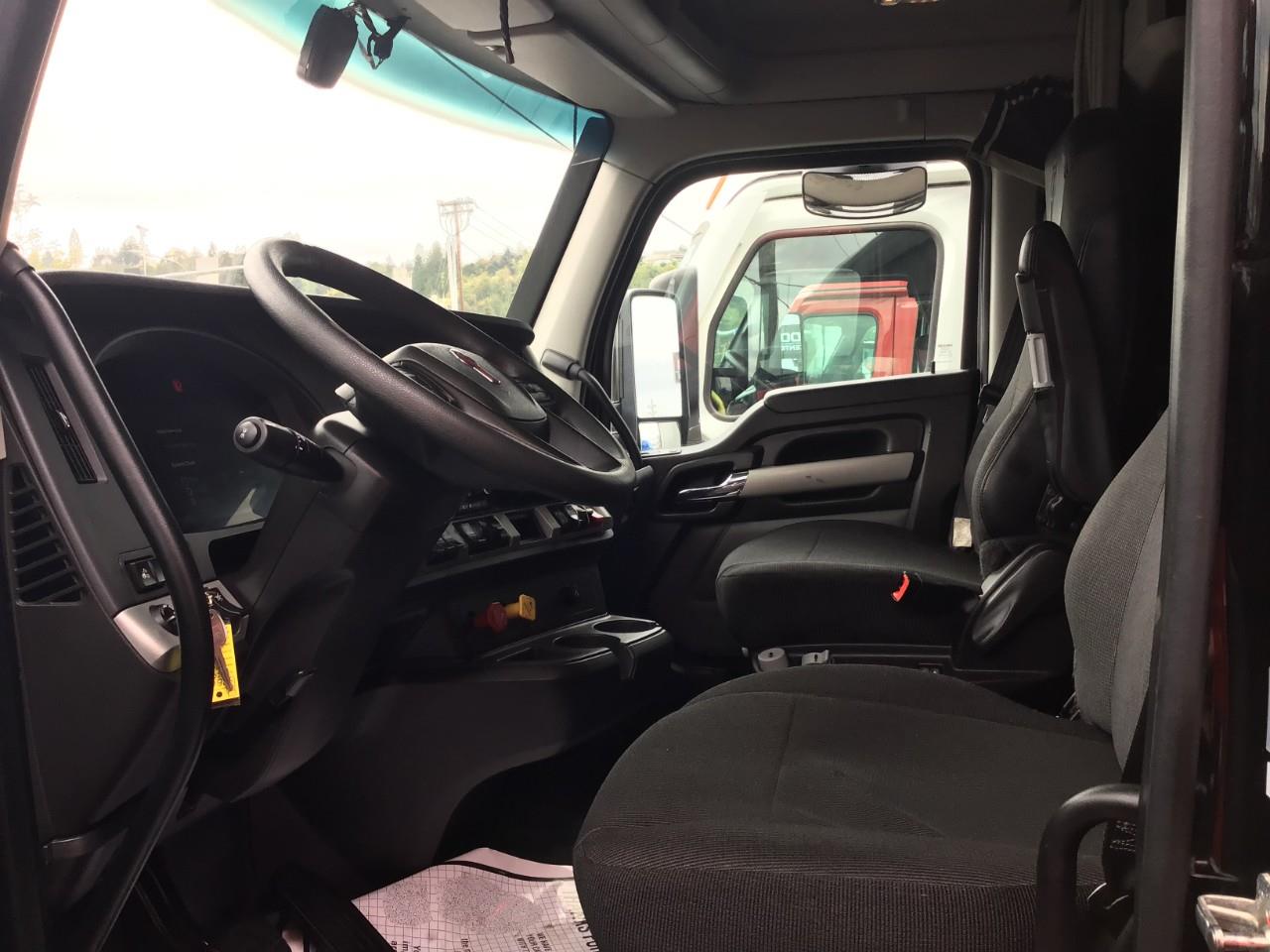 2023 Kenworth T680 in Pacific, WA — photo 5