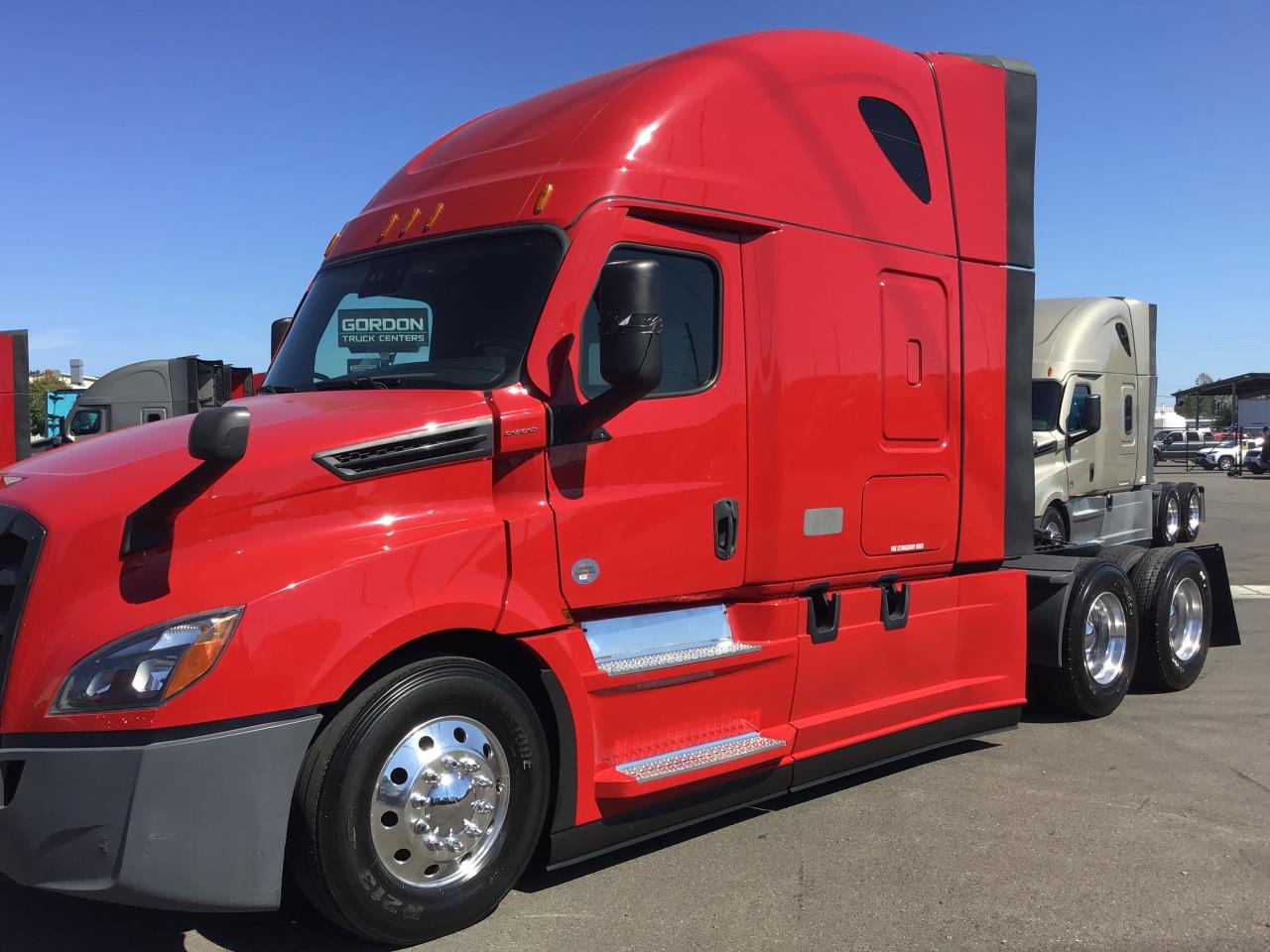 2022 Freightliner Cascadia in Spokane, WA