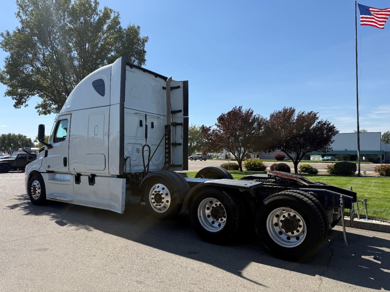 2023 Freightliner Cascadia in Nampa, ID — photo 3