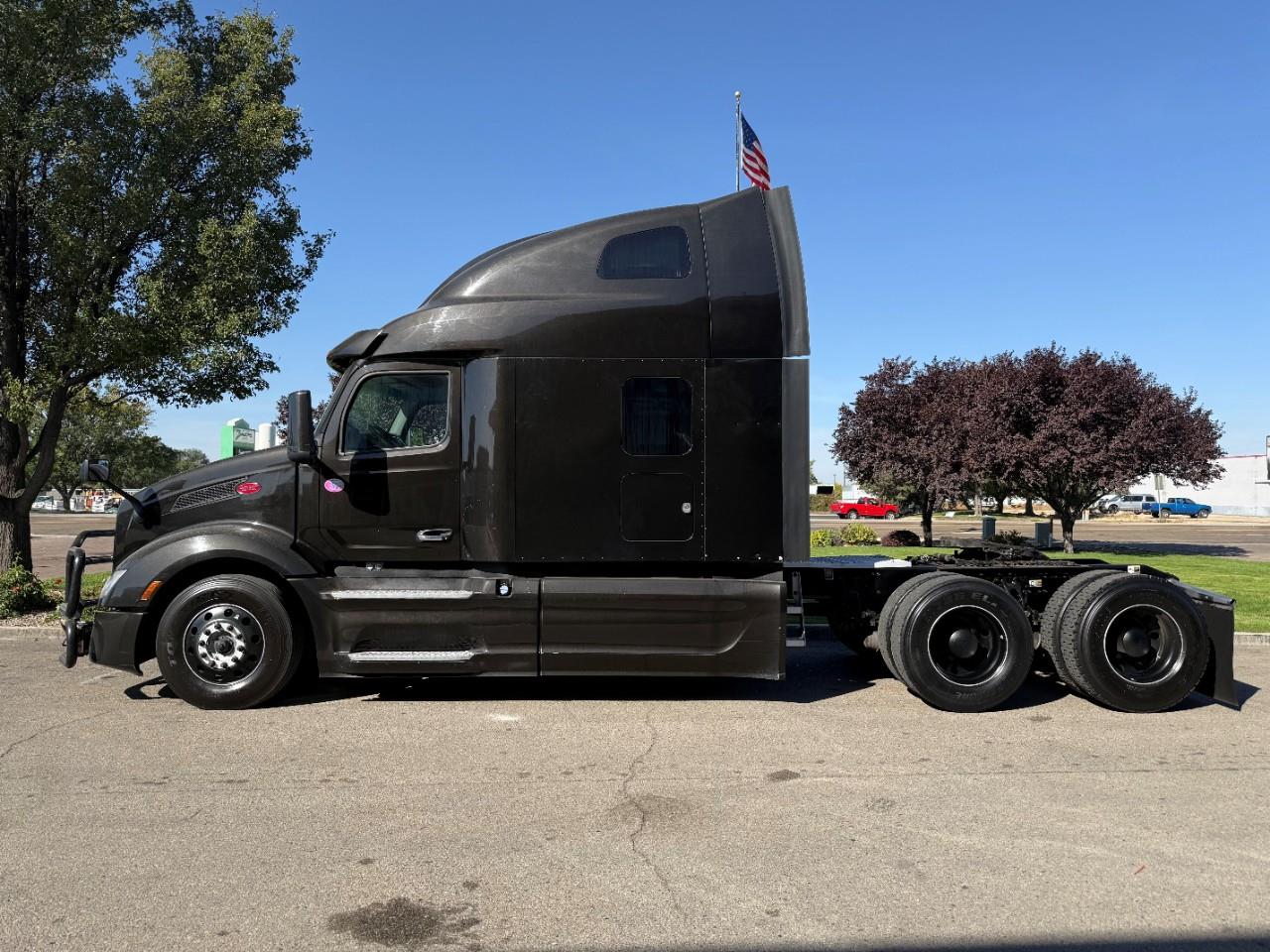 2022 Peterbilt 579 in Nampa, ID — photo 2