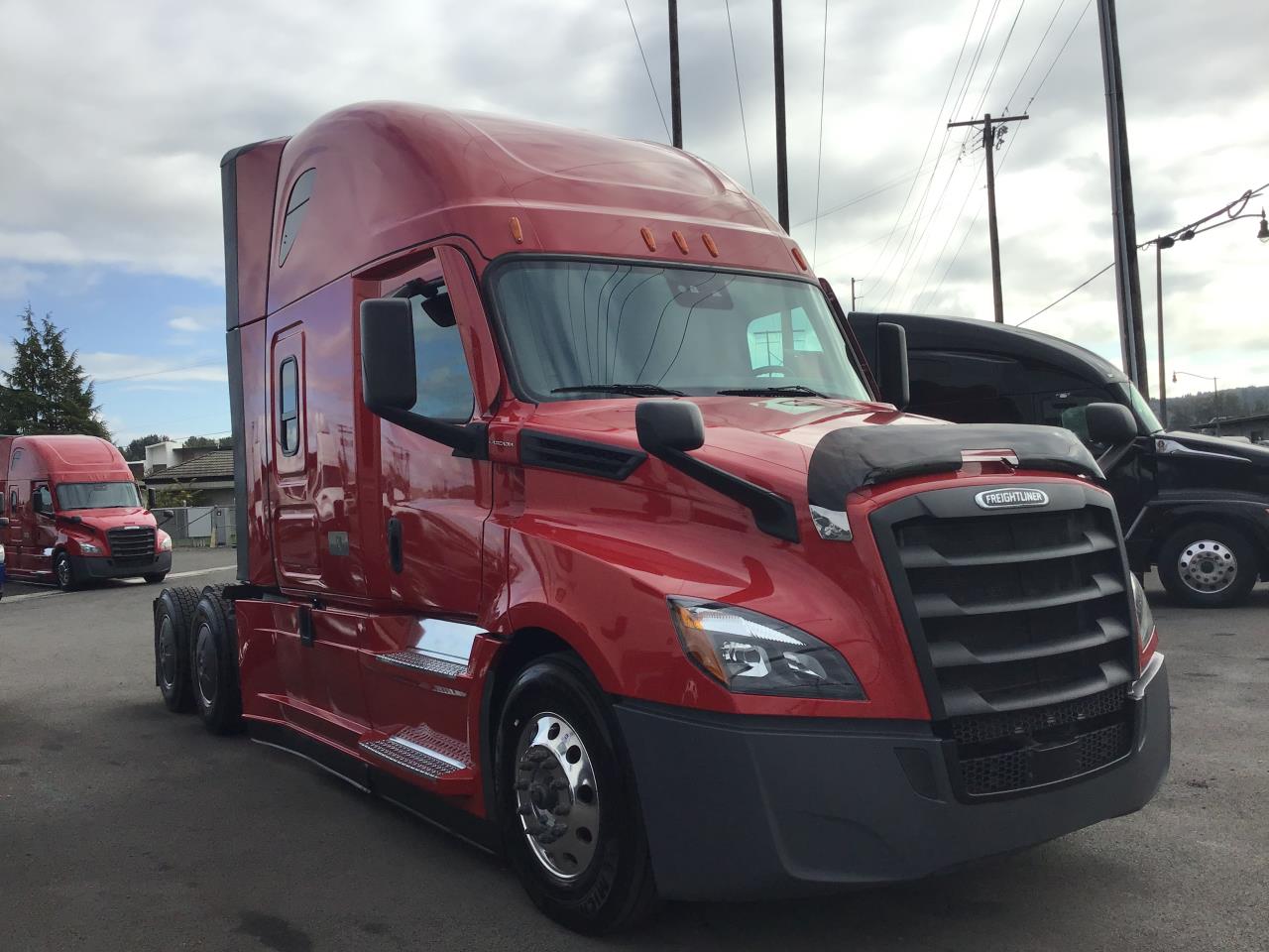 2023 Freightliner Cascadia in Pacific, WA — photo 2
