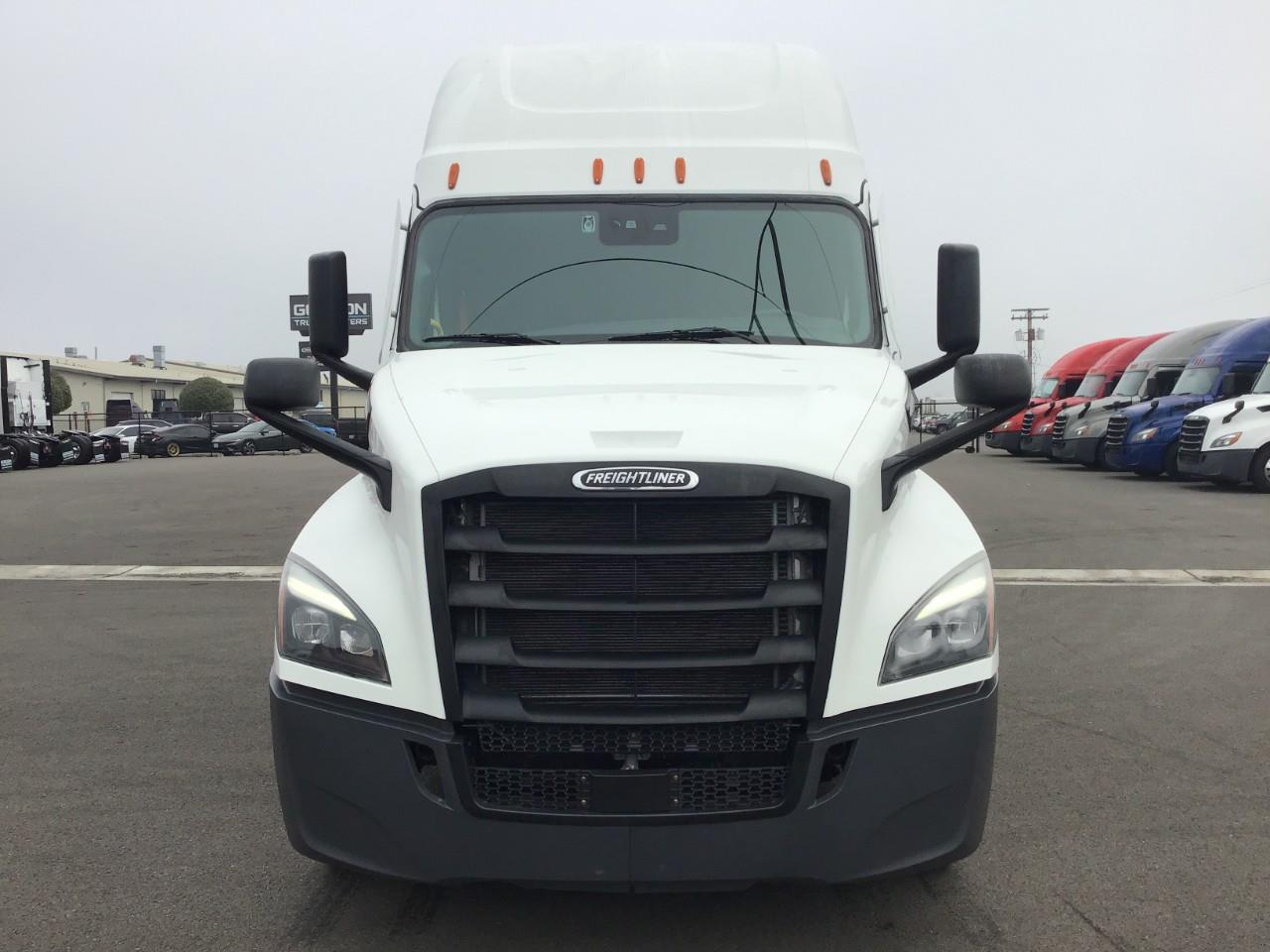 2024 Freightliner Cascadia in Pacific, WA — photo 3
